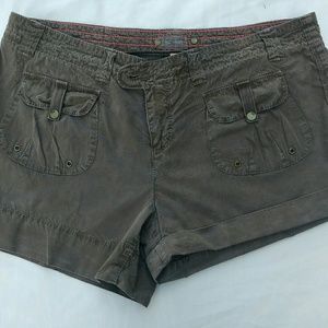 AE shorts
